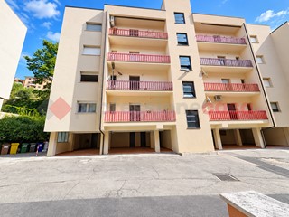 Quadrilocale in Vendita a Alatri, 108'000&euro;, 127 m², arredato