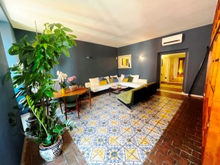 Appartamento in Vendita a Carrara, 350'000&euro;, 180 m², arredato