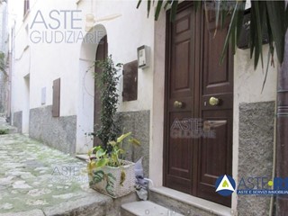 Appartamento in Vendita a Itri, 52'980&euro;, 166 m²
