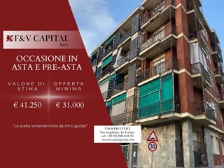 Bilocale in Vendita a Torino, 31'000&euro;, 52 m²