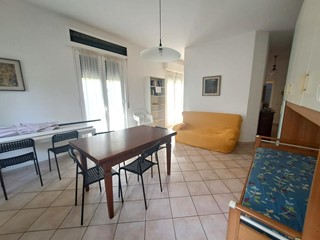 Trilocale in Affitto a Massa, zona Marina di Massa, 650&euro;, 75 m², arredato