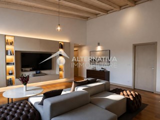 Appartamento in Vendita a Lucca, 1'350'000&euro;, 272 m²
