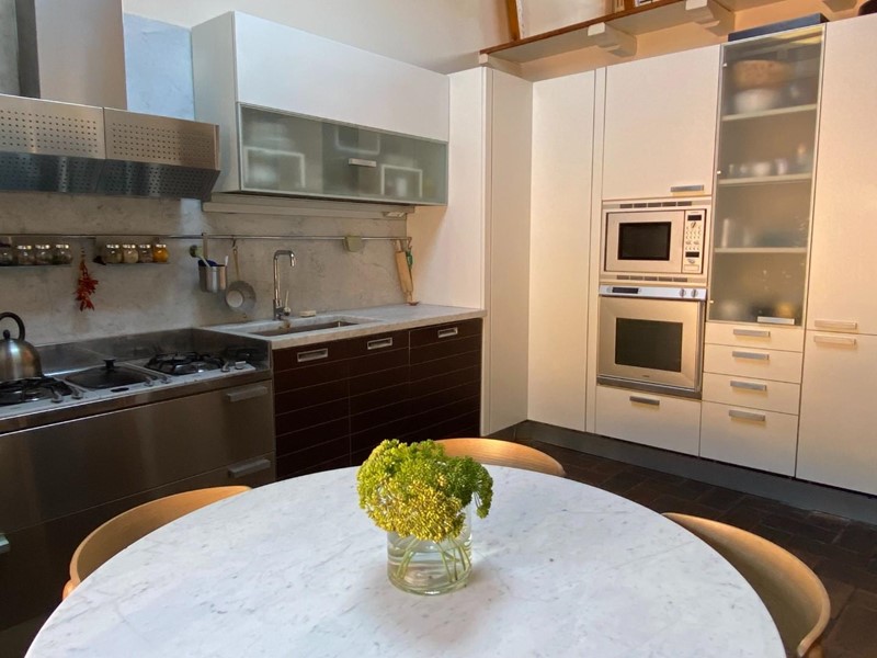 Quadrilocale in Vendita a Massa, 365'000&euro;, 131 m², arredato