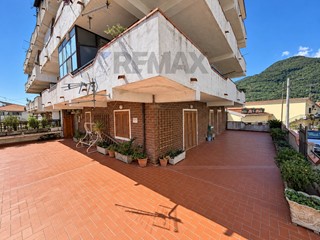 Appartamento in Vendita a San Sosti, 85'000&euro;, 182 m²