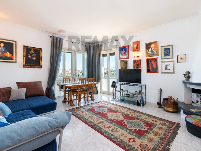 Trilocale in Vendita a Roma, 230'000&euro;, 109 m²