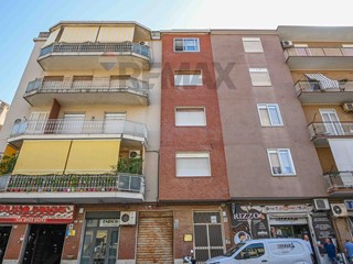 Appartamento in Vendita a Caltagirone, 75'000&euro;, 185 m²
