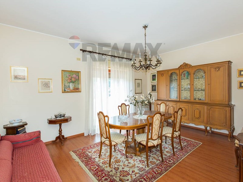 Appartamento in Vendita a Sant'Agata li Battiati, 229'000&euro;, 143 m²