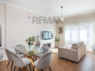 Trilocale in Vendita a Roma, 229'000&euro;, 93 m²