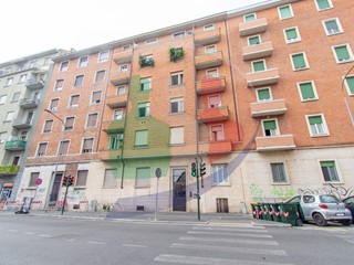 Bilocale in Vendita a Torino, 79'000&euro;, 55 m²