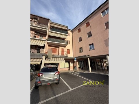 Trilocale in Vendita a Gorizia, 135'000&euro;, 90 m²