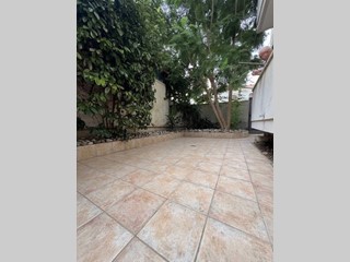 Quadrilocale in Vendita a Lizzanello, 125'000&euro;, 120 m²