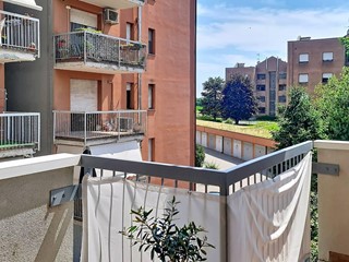Trilocale in Vendita a Lainate, 210'000&euro;, 80 m², arredato