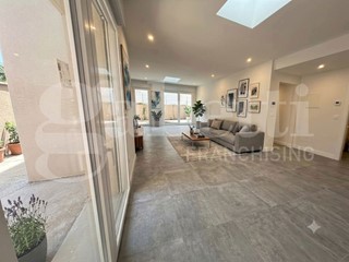 Appartamento in Vendita a Bologna, 635'000&euro;, 137 m²