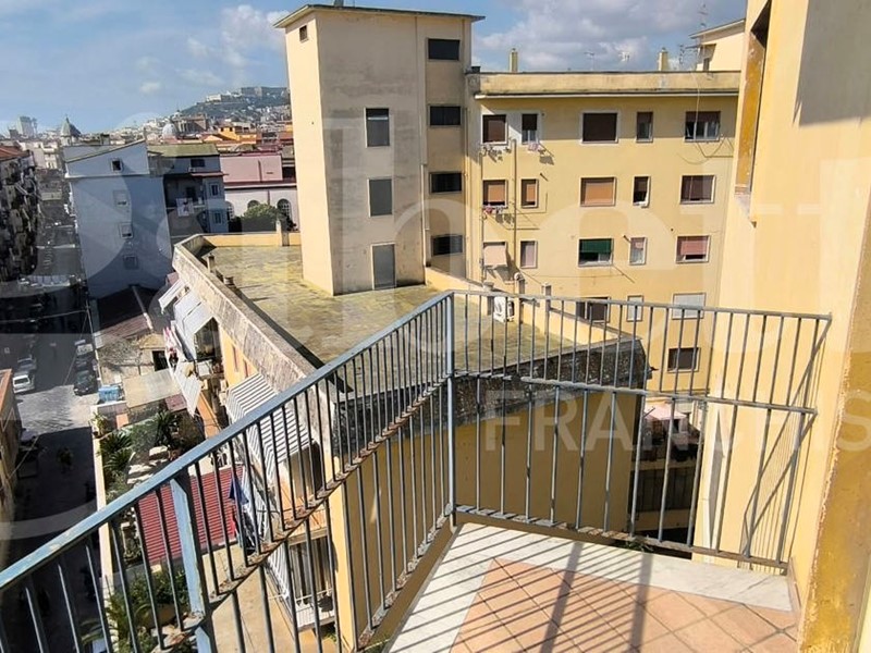 Trilocale in Affitto a Napoli, 900&euro;, 75 m²