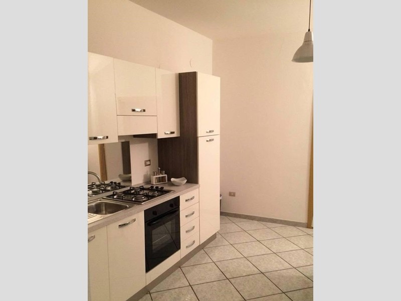 Bilocale in Affitto a Napoli, 1'400&euro;, 70 m², arredato