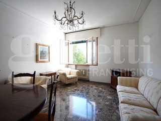 Quadrilocale in Vendita a Venezia, 220'000&euro;, 110 m², con Box