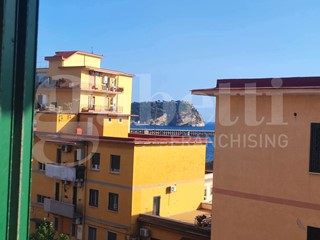 Quadrilocale in Affitto a Napoli, 980&euro;, 125 m²
