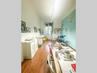Trilocale in Vendita a Milano, 435'000&euro;, 75 m²