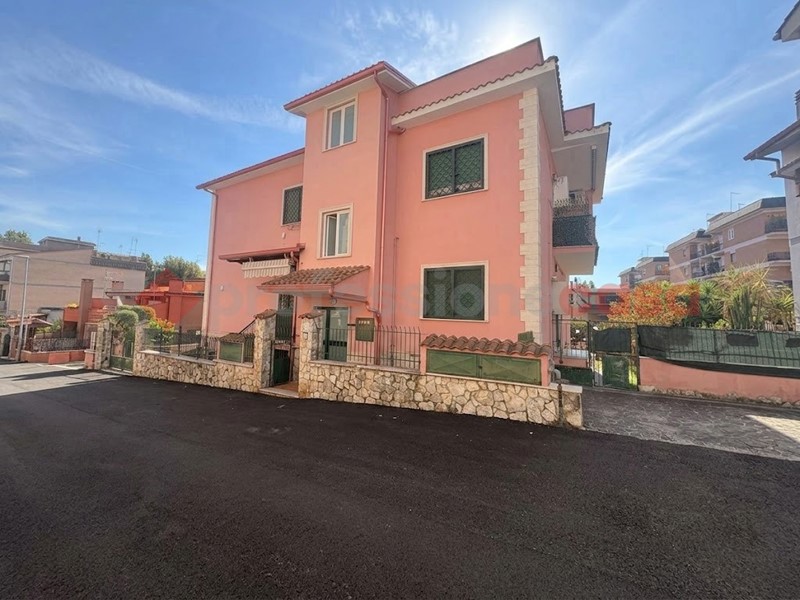 Bilocale in Vendita a Guidonia Montecelio, 119'000&euro;, 60 m²