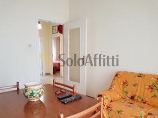 Trilocale in Affitto a Catanzaro, zona Lido Lungomare, 720&euro;, 90 m², arredato