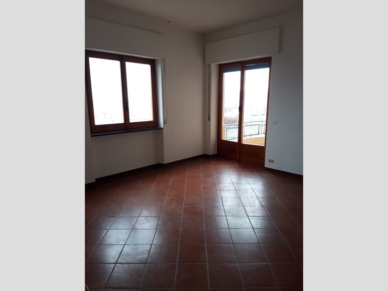Appartamento in Affitto a Savona, 1'100&euro;, 150 m²