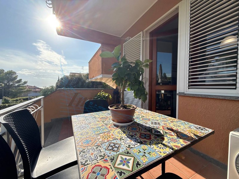 Appartamento in Vendita a Rosignano Marittimo, zona Castiglioncello, 239'000&euro;, 90 m², con Box