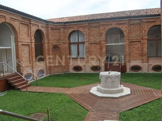 Trilocale in Vendita a Venezia, zona Pellestrina, 260'000&euro;, 64 m², arredato