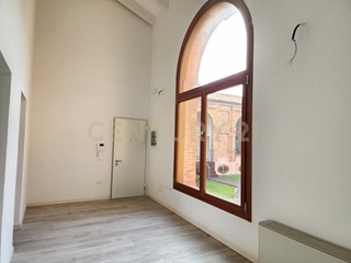 Trilocale in Vendita a Venezia, zona Pellestrina, 260'000&euro;, 64 m², arredato