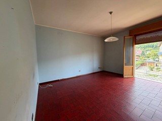 Appartamento in Affitto a Varano de' Melegari, zona Viazzano, 550&euro;, 100 m²