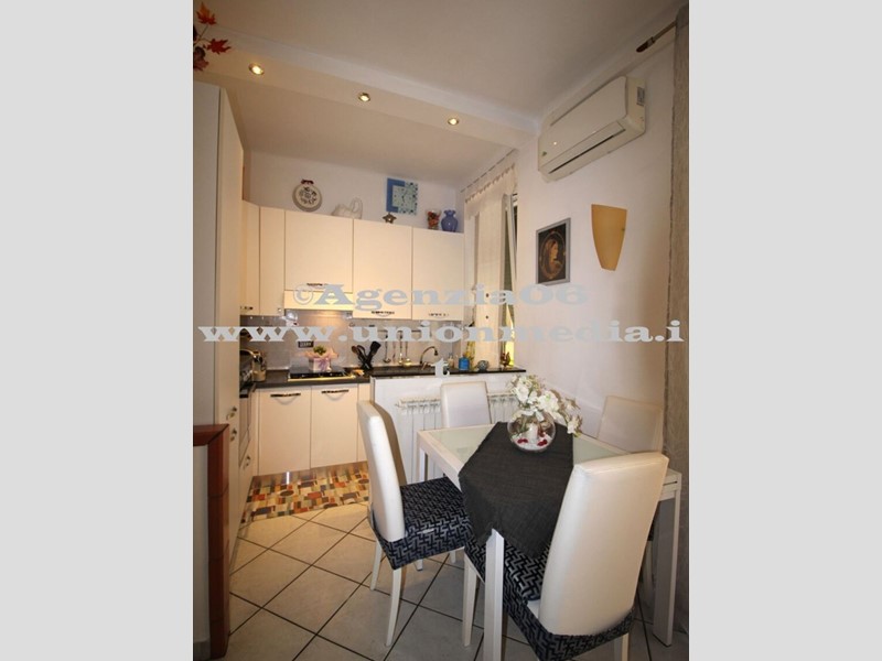 Quadrilocale in Vendita a La Spezia, 95'000&euro;, 53 m²