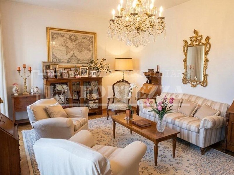 Quadrilocale in Vendita a Pisa, 310'000&euro;, 94 m², con Box