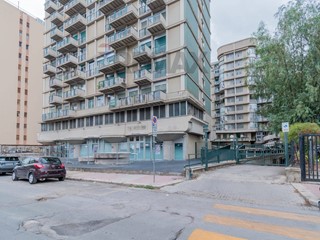 Trilocale in Vendita a Palermo, 260'000&euro;, 110 m²