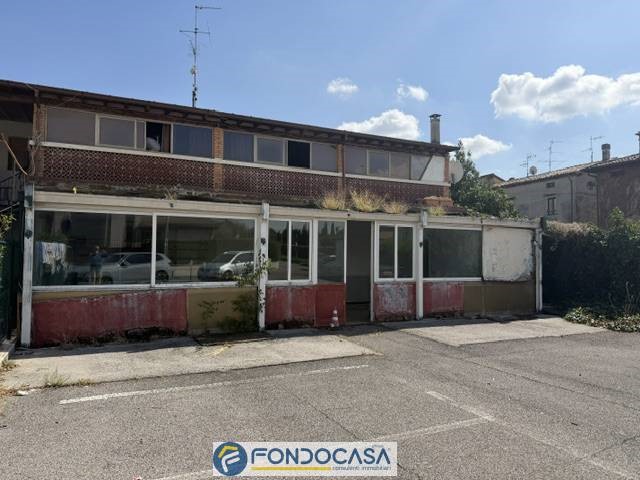 Quadrilocale in Vendita a Brescia, 109'000&euro;, 206 m²