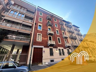 Appartamento in Vendita a Torino, 485'000&euro;, 170 m²