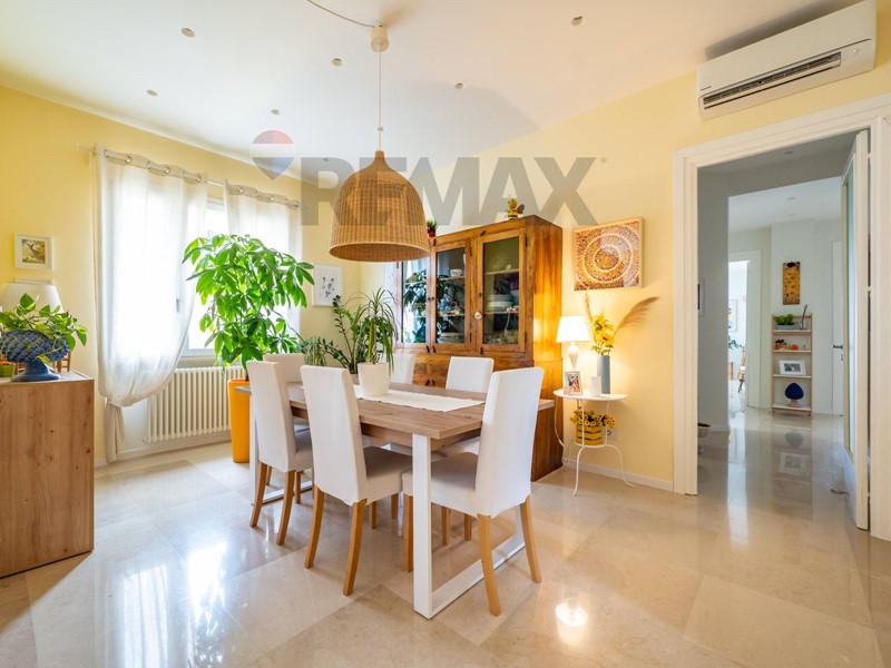 Appartamento in Vendita a Palermo, 560'000&euro;, 199 m²