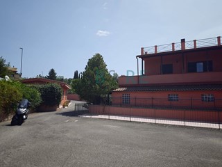 Trilocale in Vendita a Roma, 348'000&euro;, 91 m²