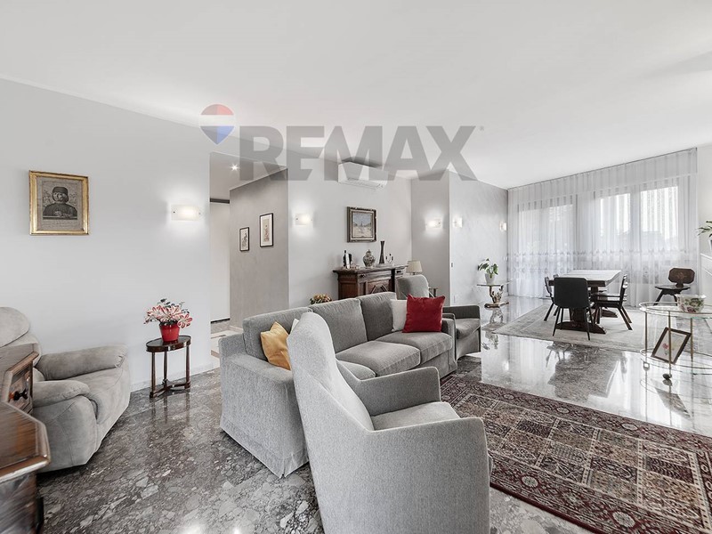 Appartamento in Vendita a Sesto San Giovanni, 559'000&euro;, 179 m²