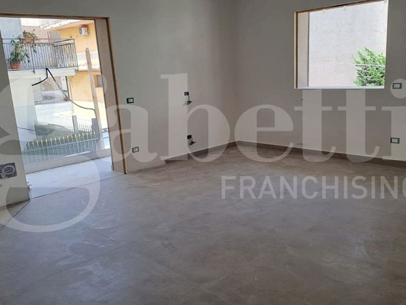 Quadrilocale in Vendita a Bagheria, 220'000&euro;, 107 m², con Box