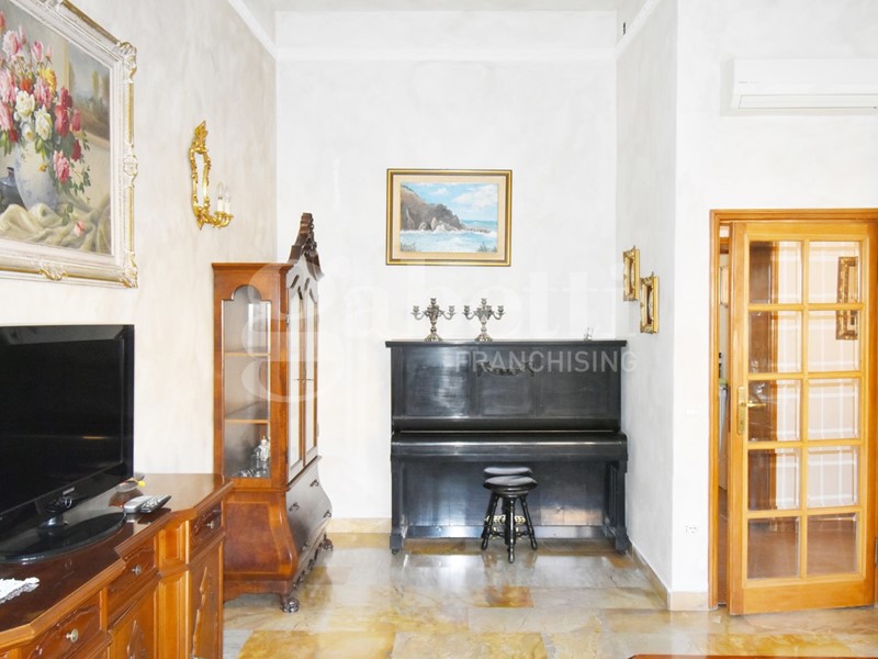 Quadrilocale in Vendita a Olbia, 239'000&euro;, 139 m², arredato