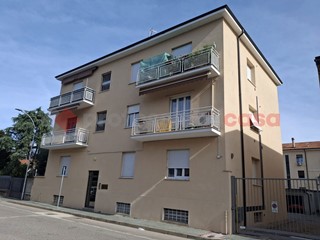 Bilocale in Vendita a Cerro Maggiore, 129'000&euro;, 75 m², con Box