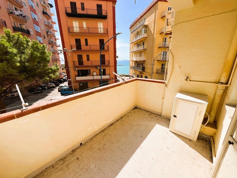Quadrilocale in Vendita a Porto Empedocle, 73'000&euro;, 120 m², arredato