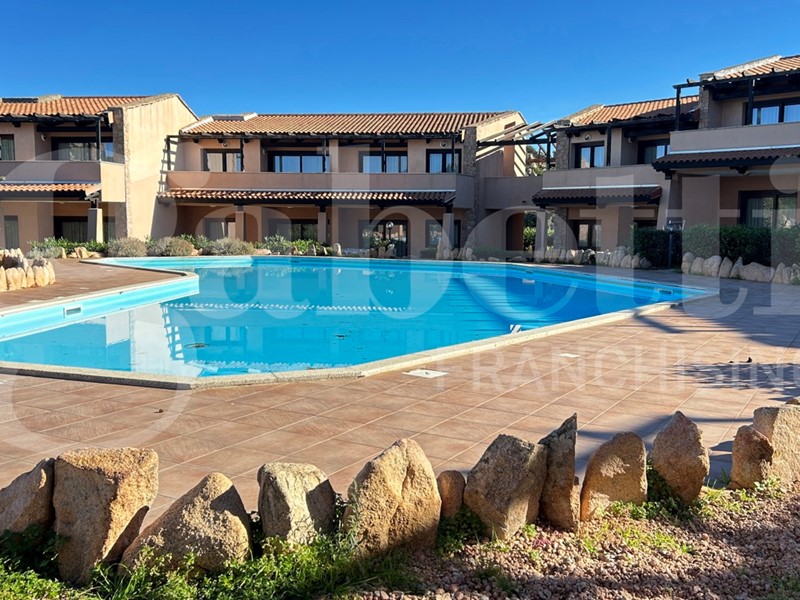 Trilocale in Vendita a Trinità d'Agultu e Vignola, 161'000&euro;, 79 m², arredato
