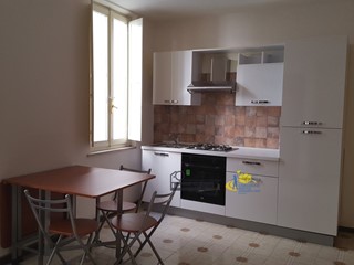 Monolocale in Vendita a Parma, zona Centro storico, 89'000&euro;, 45 m², arredato