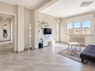 Quadrilocale in Affitto a Catanzaro, zona Fortuna, 800&euro;, 105 m², arredato