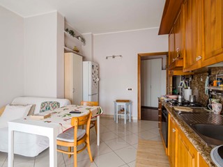 Bilocale in Vendita a Torino, 79'000&euro;, 54 m²
