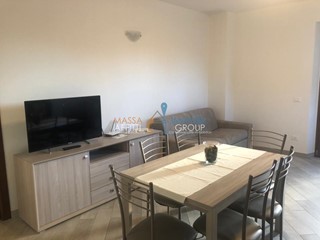 Quadrilocale in Affitto a Massa, zona Marina Di Massa, 1'000&euro;, 80 m², arredato