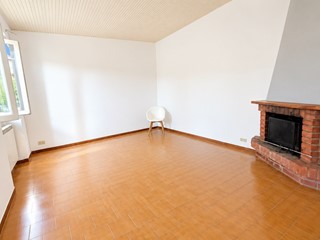 Trilocale in Vendita a Arcola, zona Romito Magra, 87'000&euro;, 55 m²