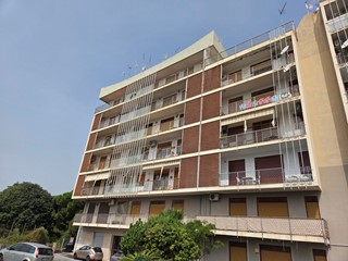 Appartamento in Vendita a Messina, 280'000&euro;, 153 m²