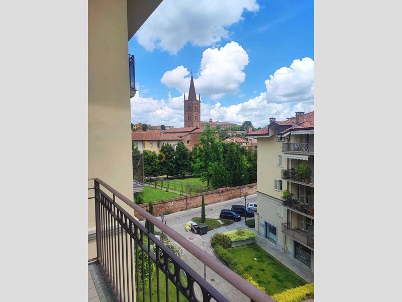 Trilocale in Affitto a Chieri, zona Stazione, 630&euro;, 75 m², con Box