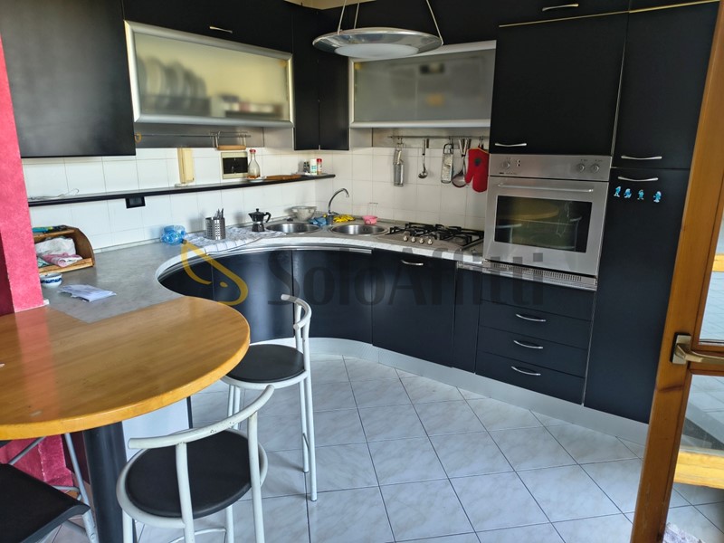 Quadrilocale in Affitto a Sesto Fiorentino, zona Quinto Basso, 1'150&euro;, 110 m², arredato
